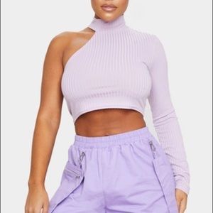 NWT Lilac cut out one sleeve rubbed crop top PLT
